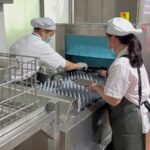 Flight-Type Dishwasher: Centralized Dishwashing for Hotels